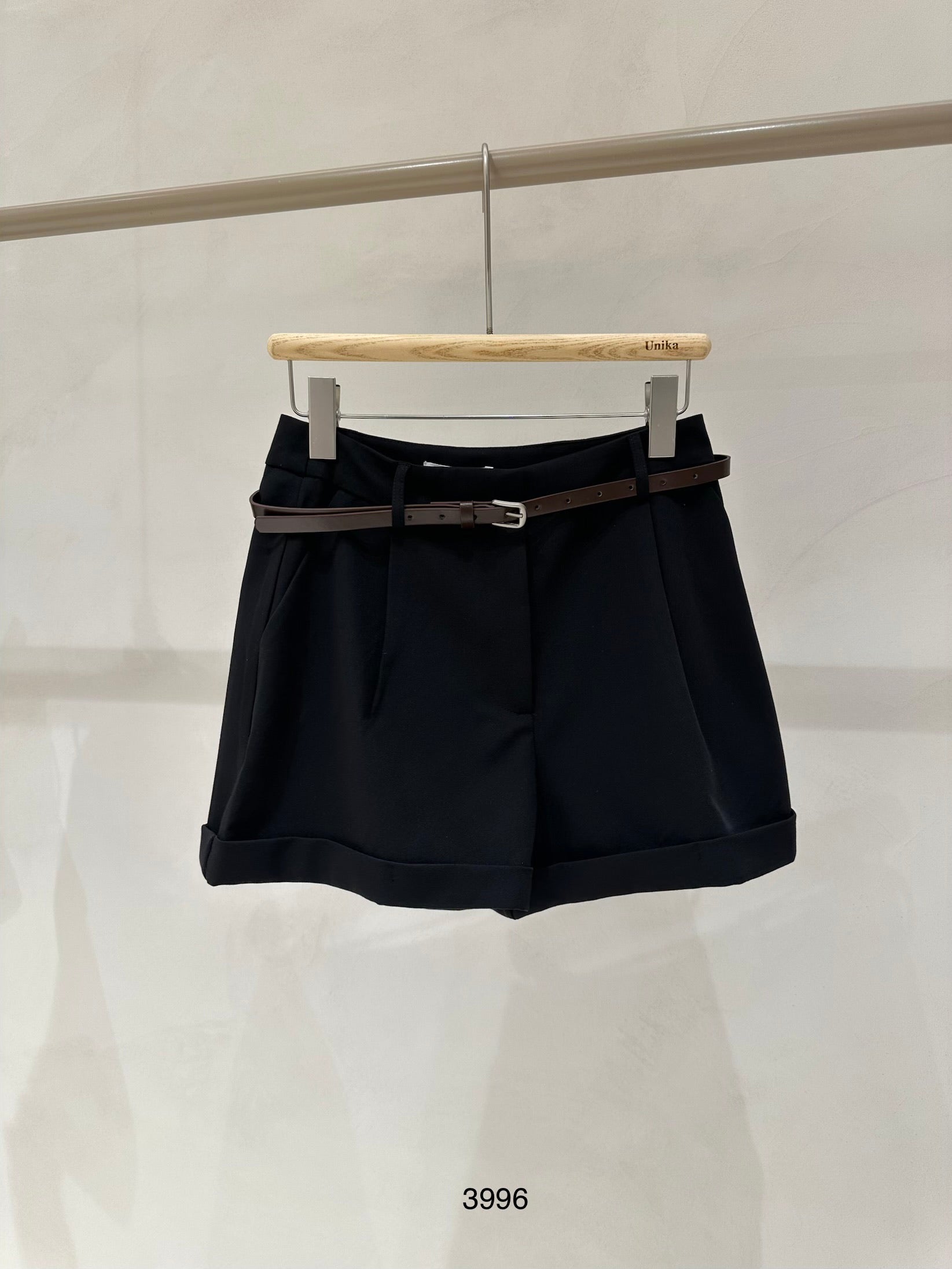 Short avec ceinture