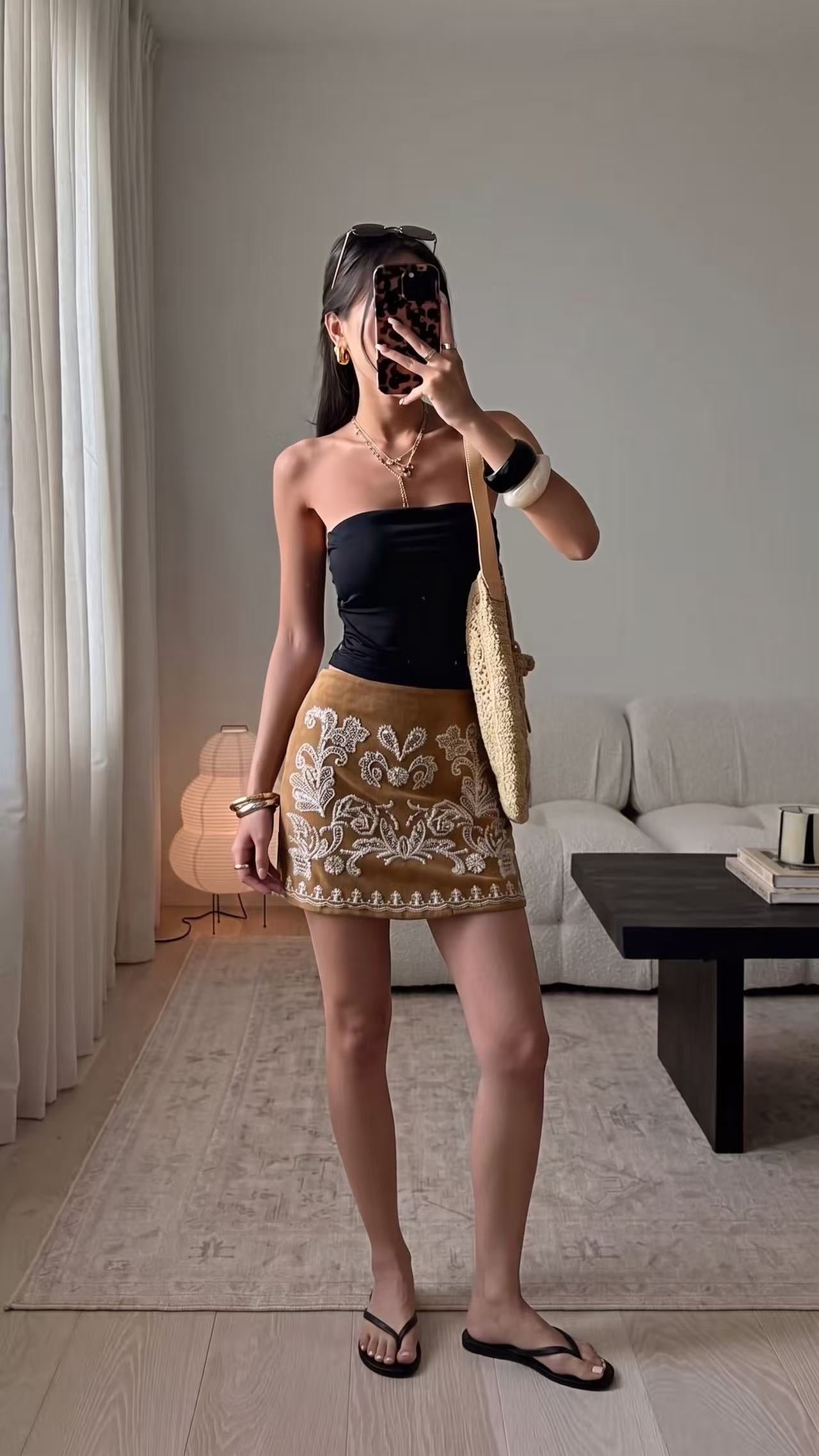 Jupe short camel à clous