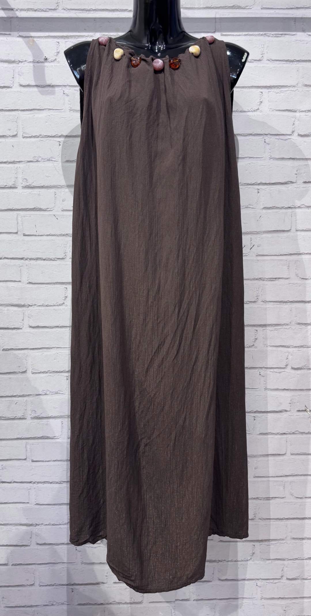 Robe à pierre col rond