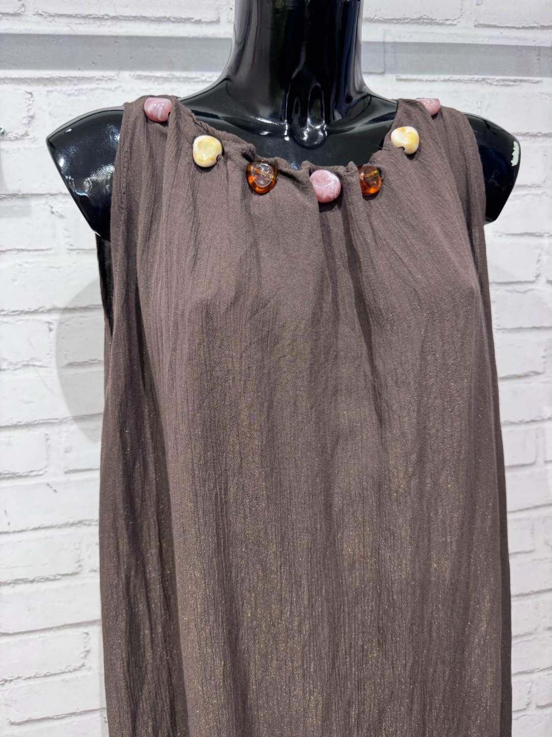 Robe à pierre col rond
