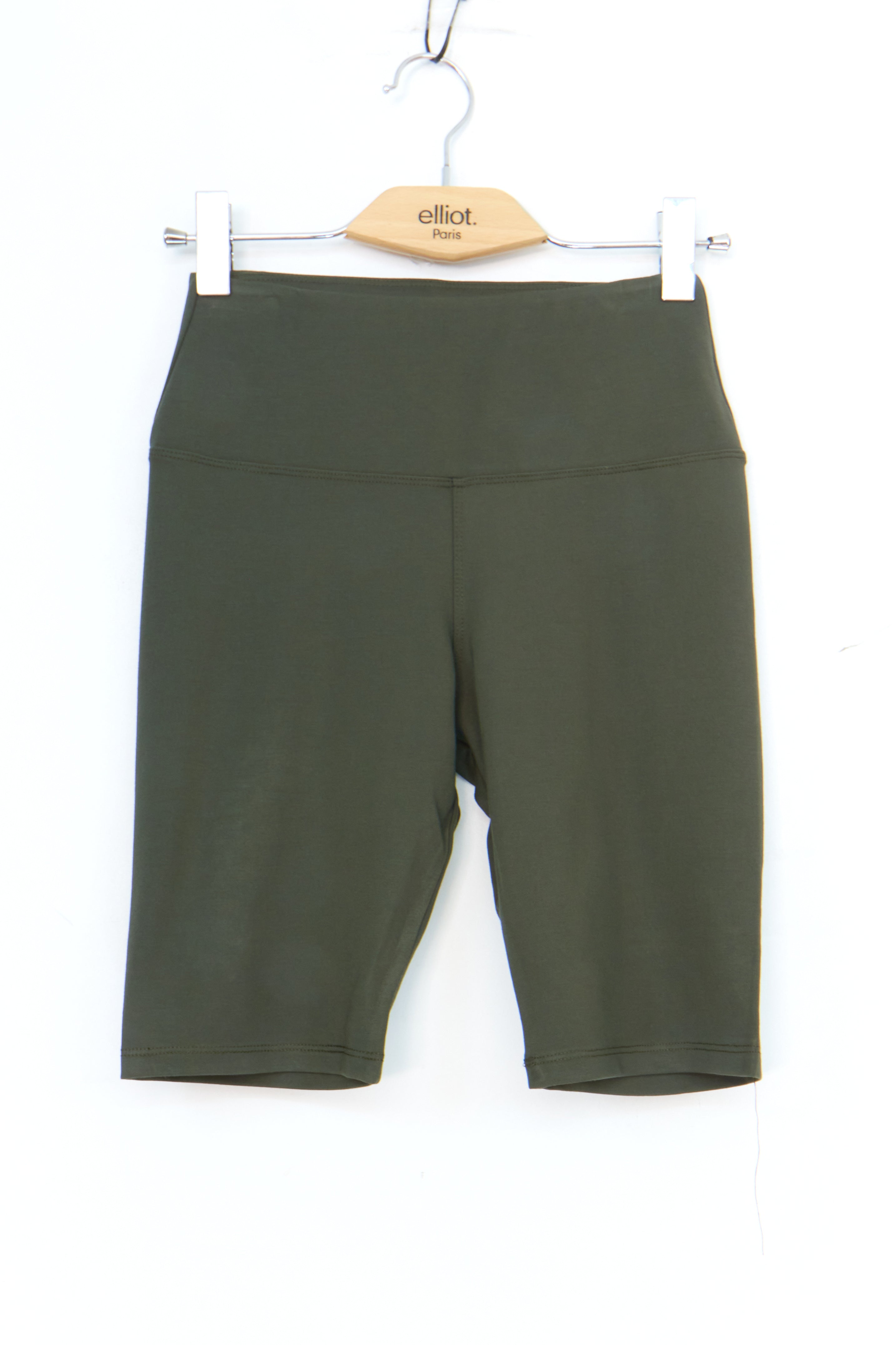 Short cycliste kaki